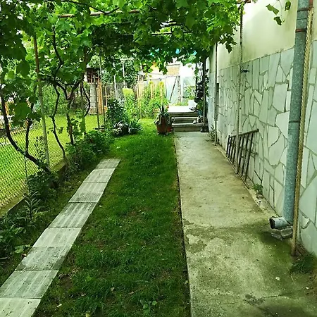 Къща За Гости Михалкови * 사파레바바냐